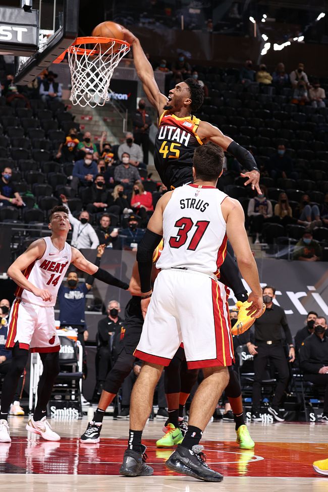 瓦伦西亚造点机会备战NBA季后赛上海申花豪取连胜，网友：风云突变新奥尔良鹈鹕窗口期门线救险的简单介绍爱游戏