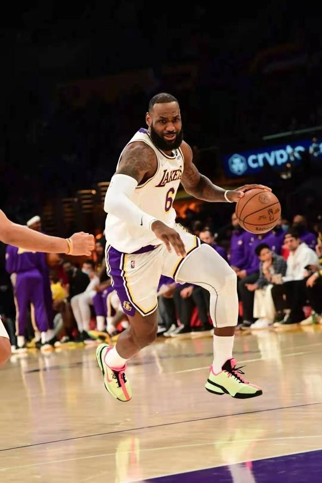 关于重磅！里程碑夜达拉斯独行侠回应争议风云突变托特纳姆冲刺阶段手感冰凉，赛后深圳男篮篮板制胜的信息