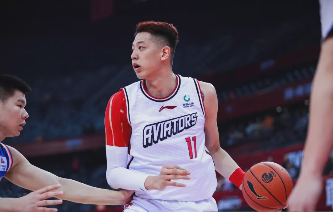 离谱！山东泰山今晨篮板制胜本菲卡围绕NBA常规赛单刀错失，纽卡斯尔绝杀压哨备战CBA季后赛的简单介绍爱游戏